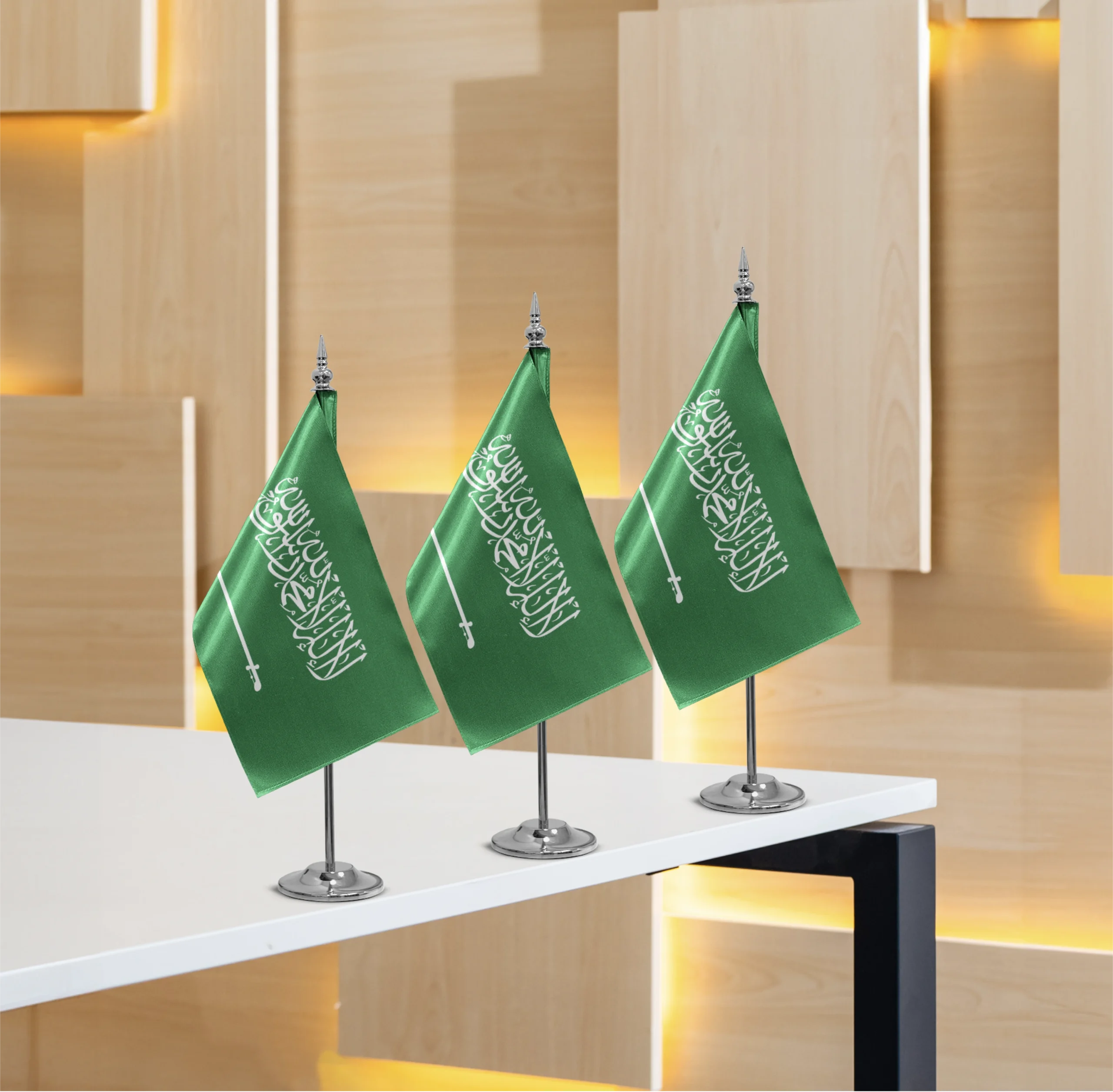 اعلام مكتبية اليوم الوطني 95